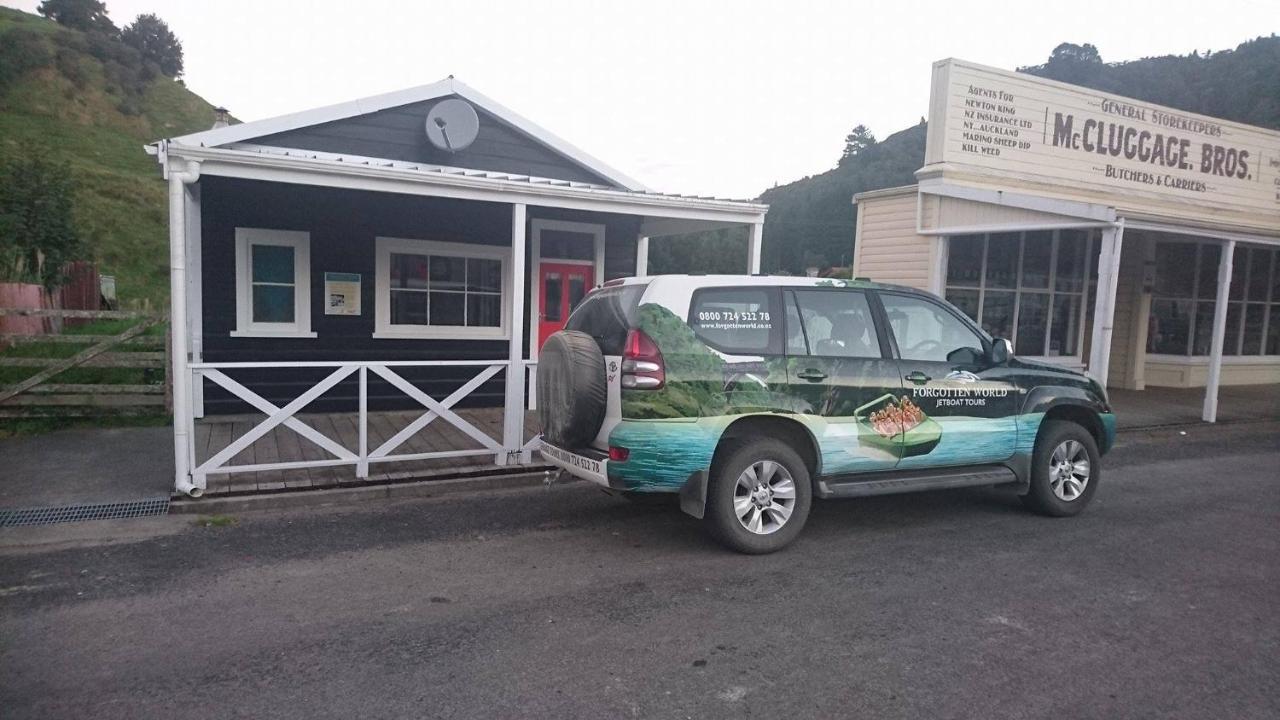 Whanga Butcher Shop Whangamomona ภายนอก รูปภาพ